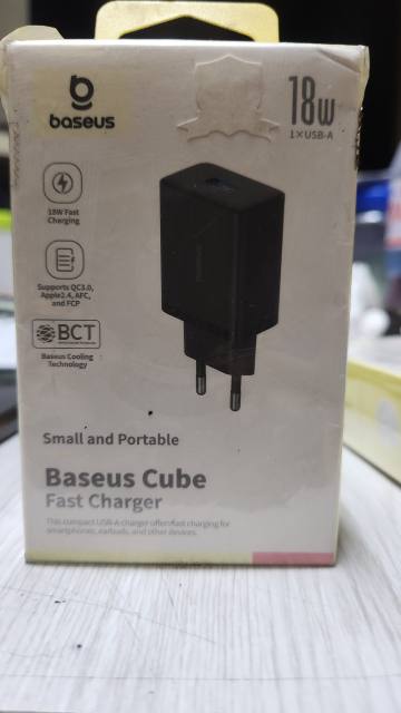 Baseus Cube 18W usb A hitam